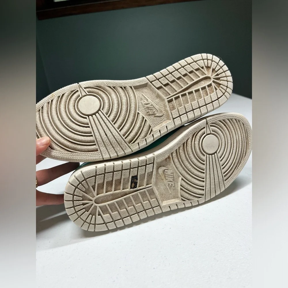 Nike pre owned
